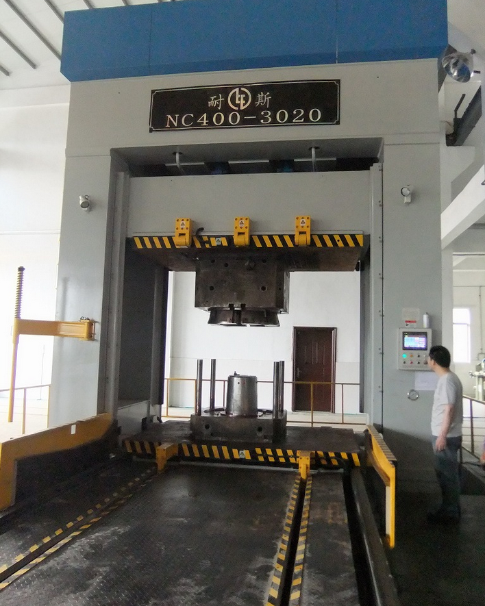 1NICE耐斯 400T合模机.png