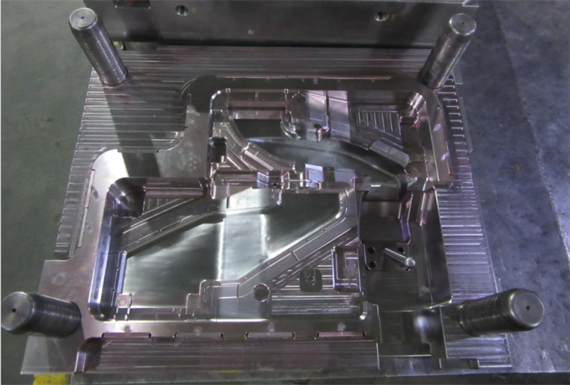 Air filter intake pipe
