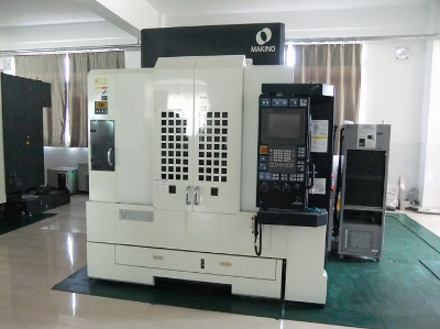 MAKINO V33i high speed graphite processing center in Japan