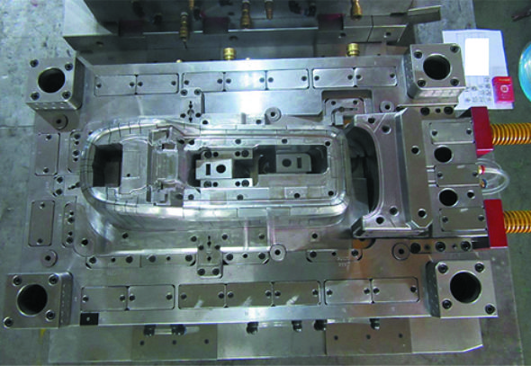 Middle control panel